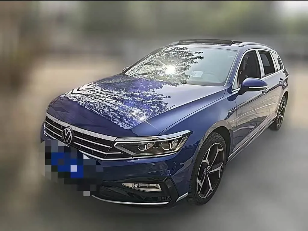 Volkswagen Passat Variant 2023 из Китая — купить под ключ