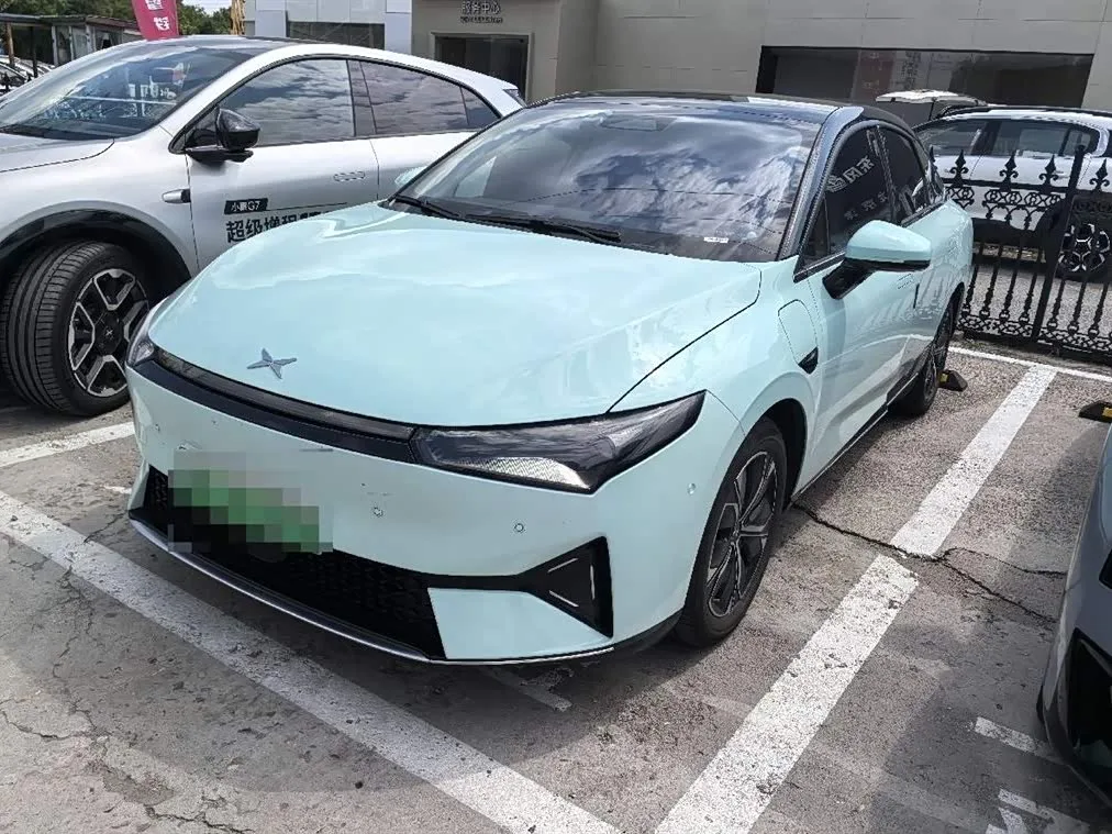 XPeng P5 2022 из Китая — купить под ключ