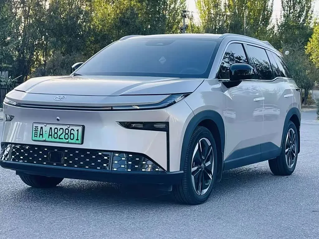 Toyota bZ3X 2025 из Китая — купить под ключ