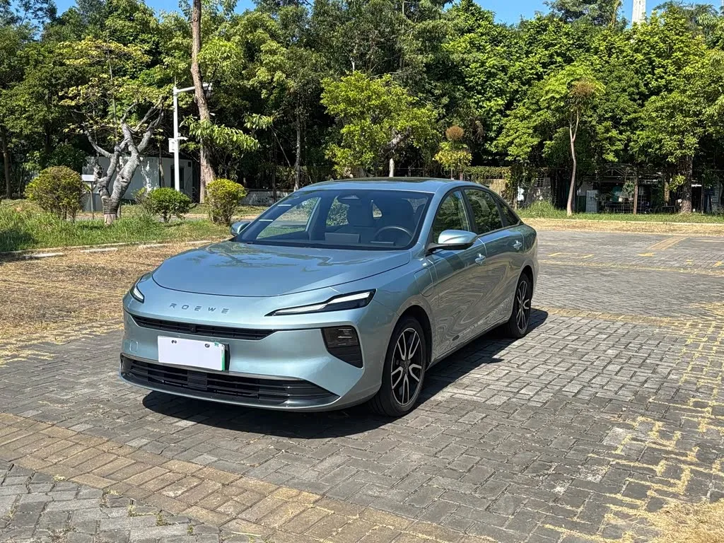 Roewe D6 2025 из Китая — купить под ключ