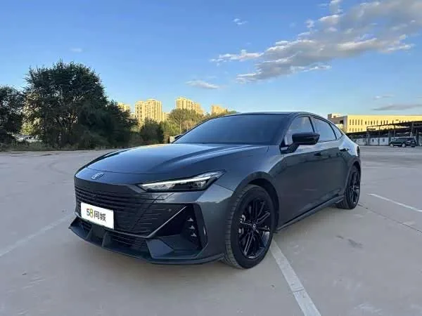 Changan UNI-V Hybrid 2023 из Китая — купить под ключ
