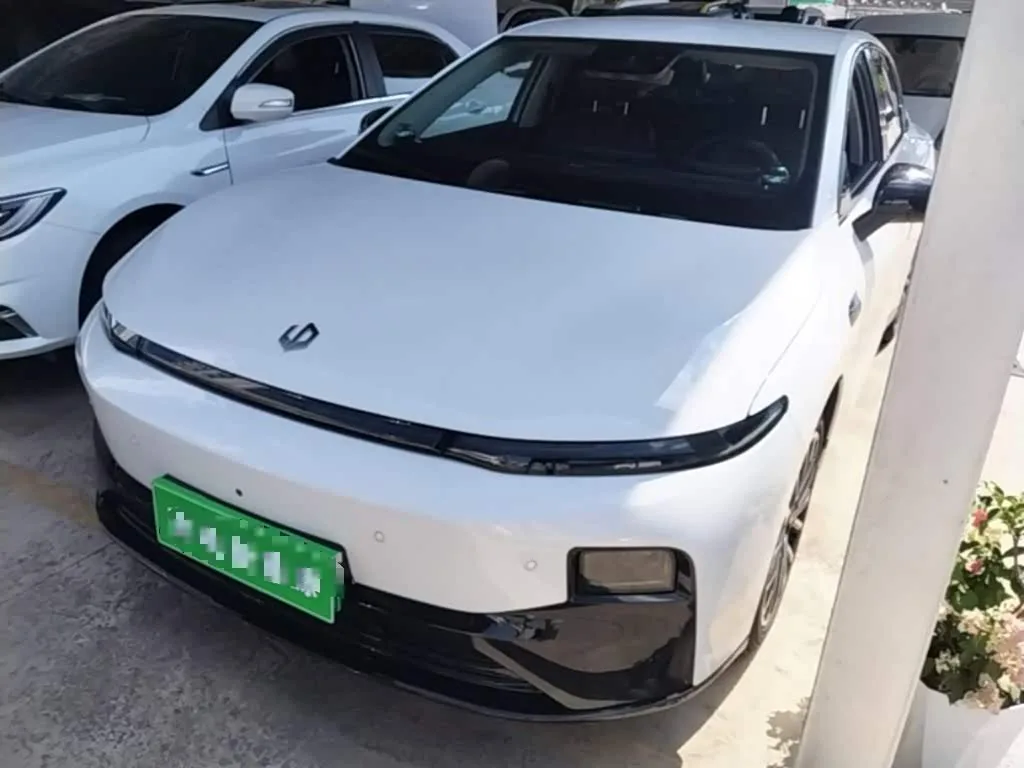 Leapmotor B01 2026 из Китая — купить под ключ