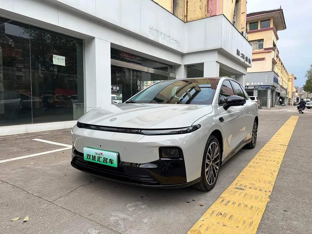 Leapmotor B01 2025 из Китая — купить под ключ