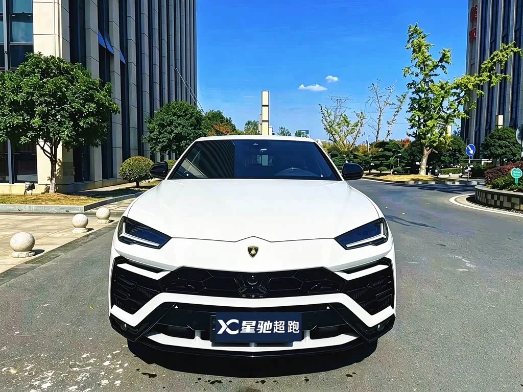 Lamborghini Urus 2022 из Китая — купить под ключ