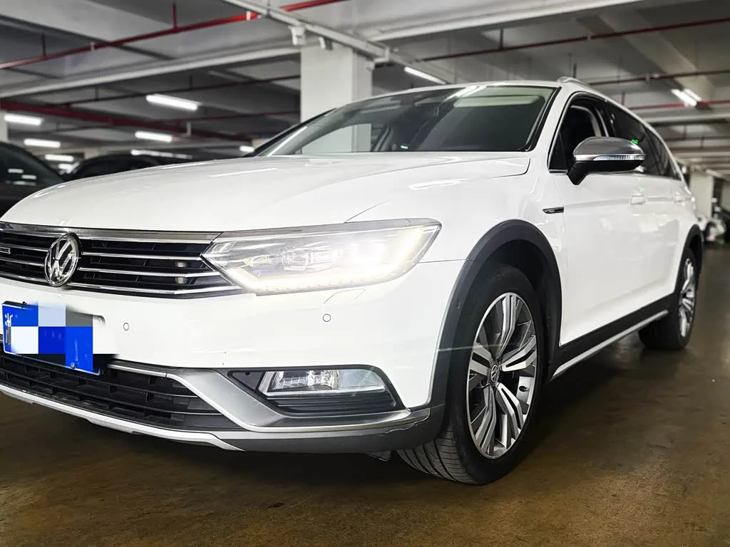 Volkswagen Passat Variant 2018 из Китая — купить под ключ