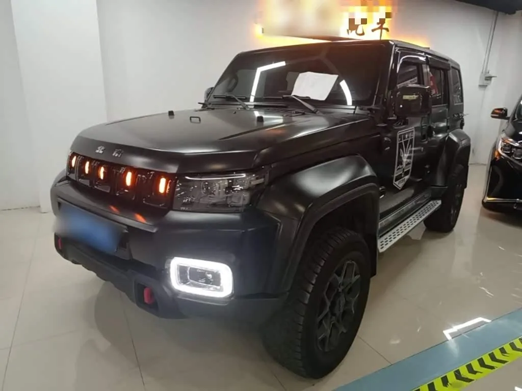 BAIC Beijing BJ40 2024 из Китая — купить под ключ
