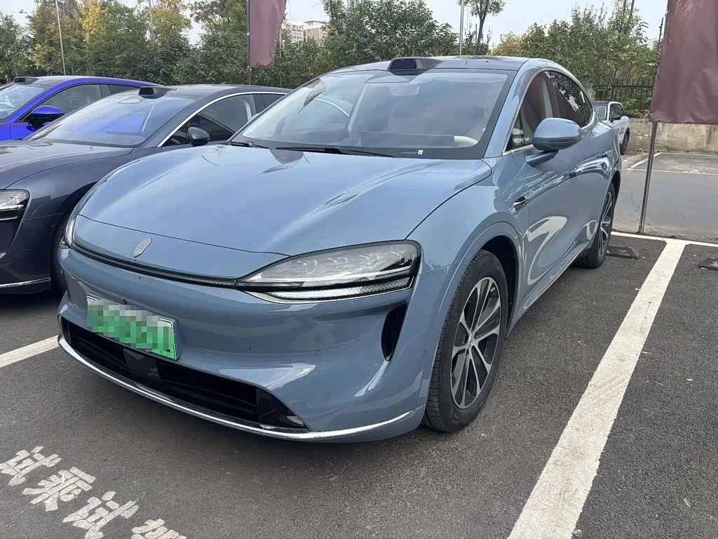 Luxeed R7 2025 из Китая — купить под ключ