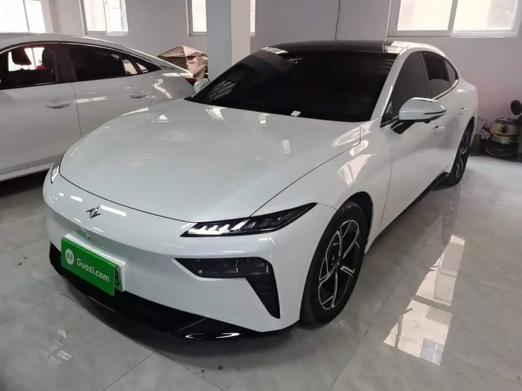 Dongfeng Yipai eπ 007 2025 из Китая — купить под ключ