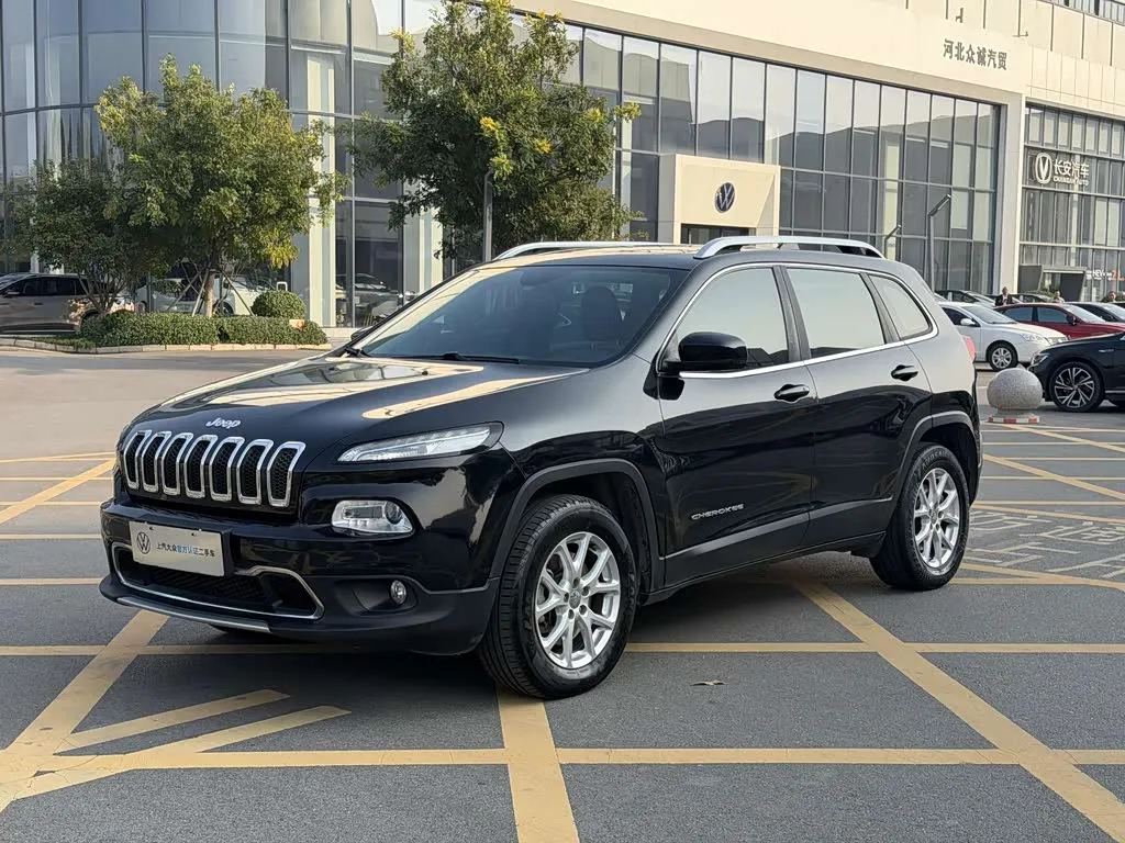 Jeep Cherokee 2016 из Китая — купить под ключ