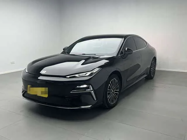 Geely Galaxy Starshine 8 EM-i 2025 из Китая — купить под ключ
