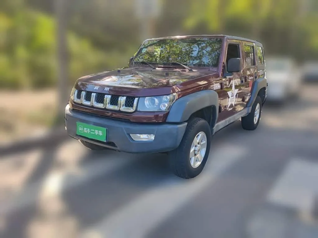 BAIC Beijing BJ40 2017 из Китая — купить под ключ