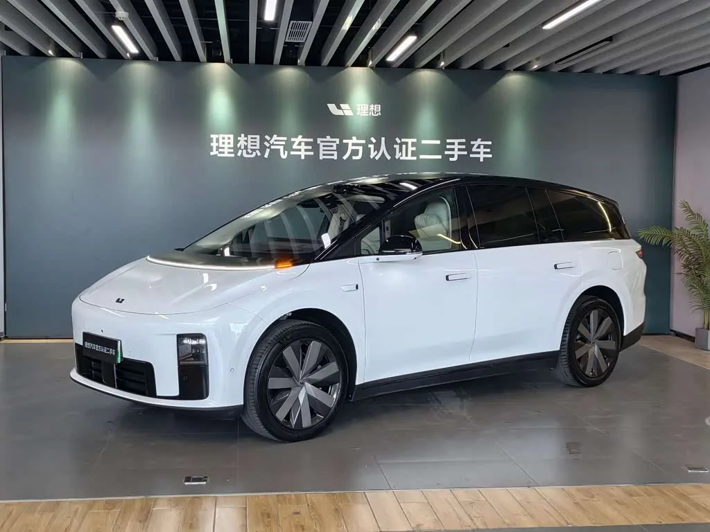 LiXiang i8 2025 из Китая — купить под ключ