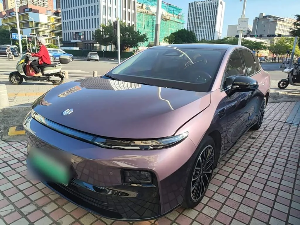 Leapmotor B01 2025 из Китая — купить под ключ