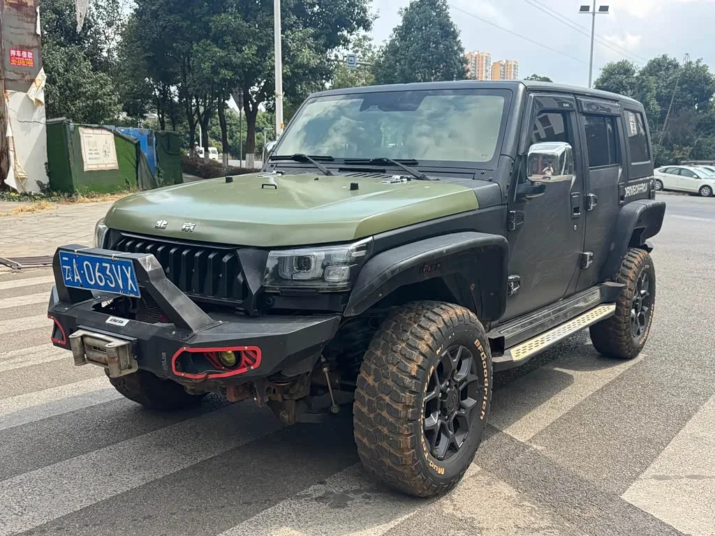 BAIC Beijing BJ40 2019 из Китая — купить под ключ