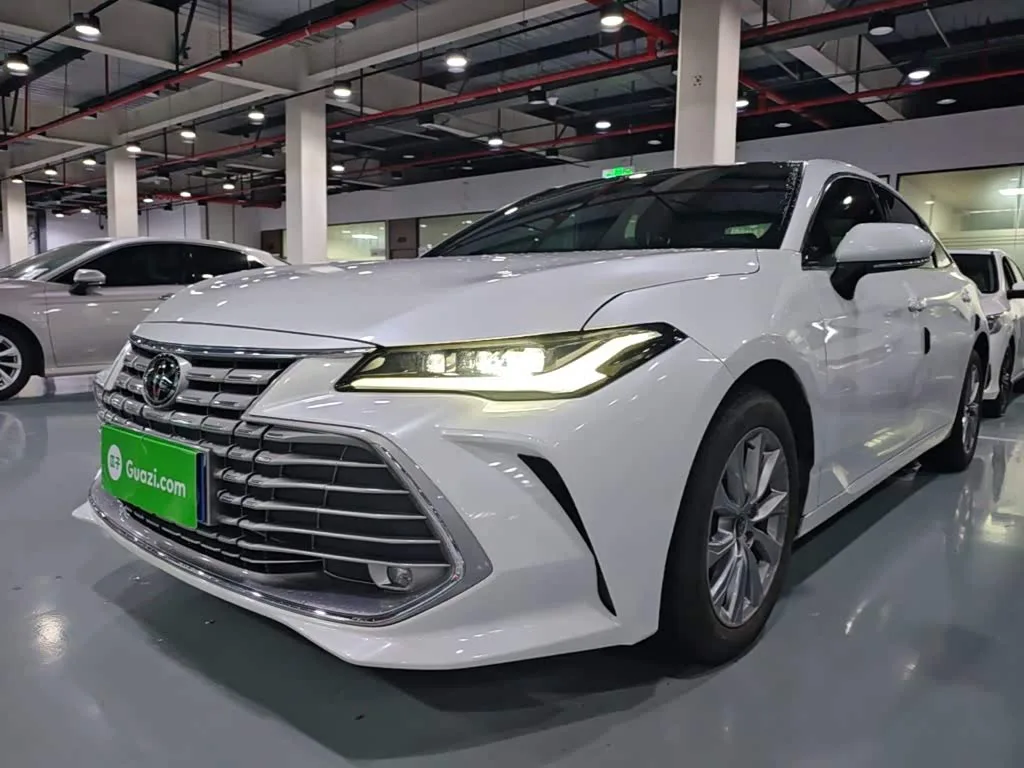 Toyota Avalon 2024 из Китая — купить под ключ