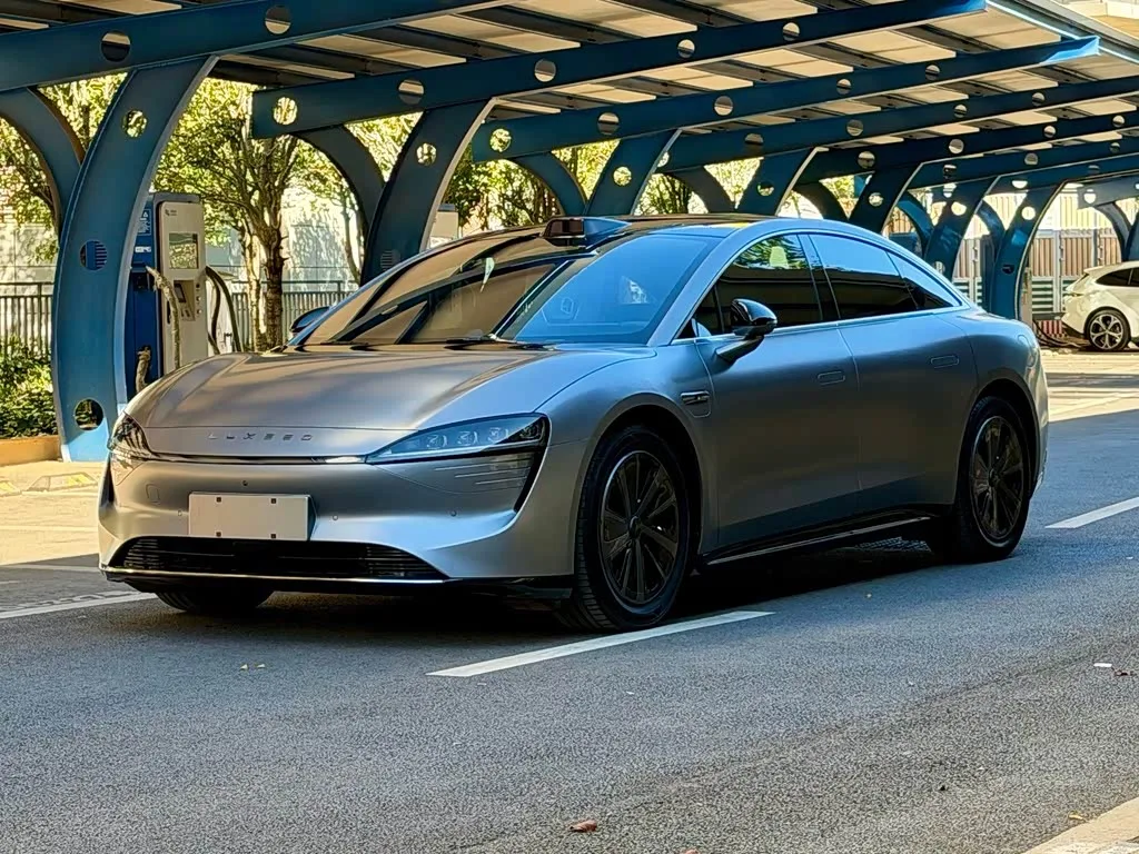 Luxeed S7 2024 из Китая — купить под ключ
