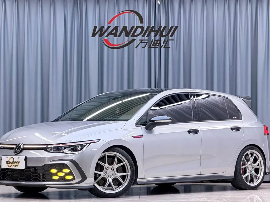 Volkswagen Golf GTI 2021 из Китая — купить под ключ