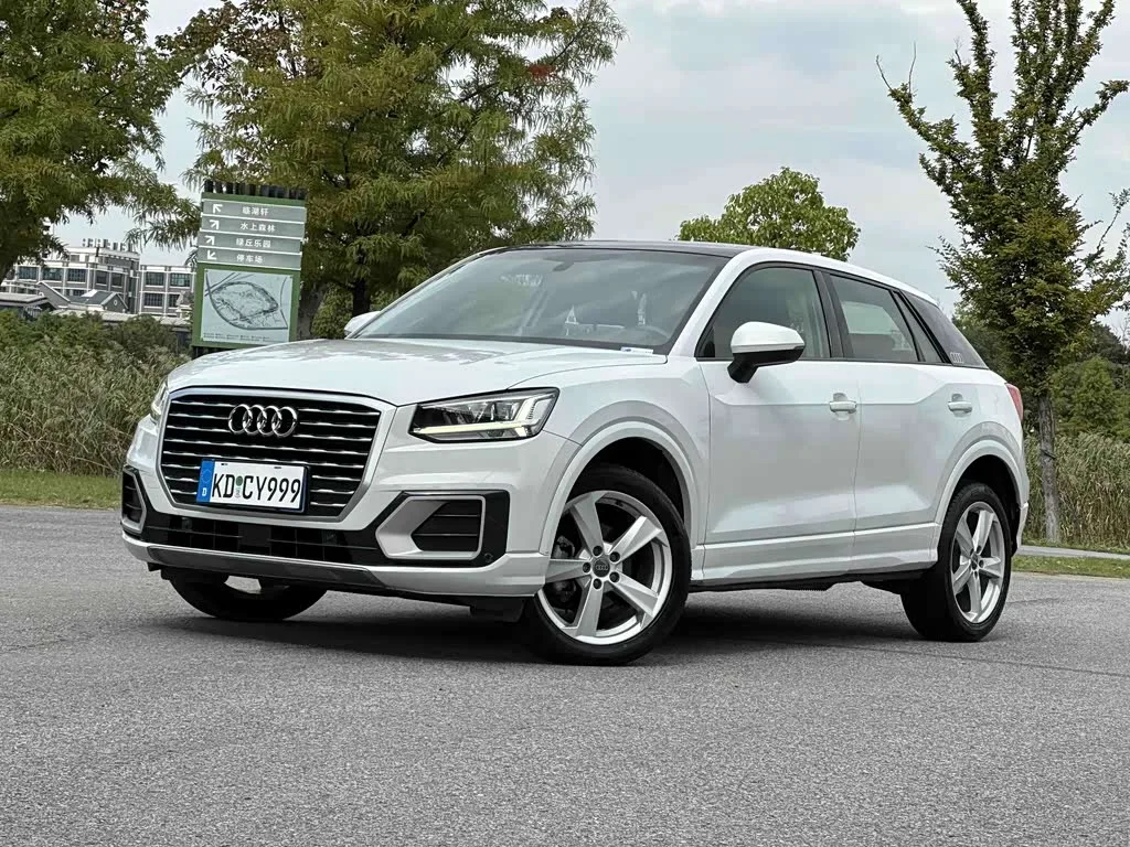 Audi Q2L 2020 из Китая — купить под ключ