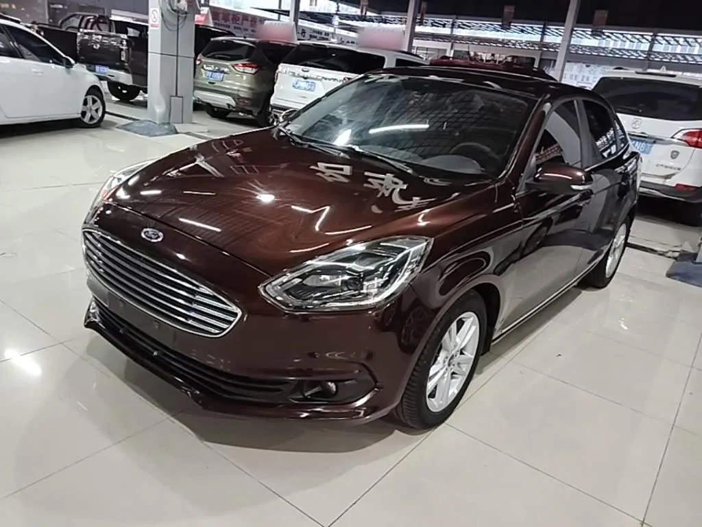 Ford Escort 2019 из Китая — купить под ключ