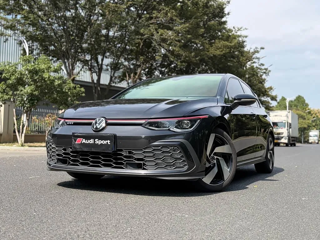 Volkswagen Golf GTI 2024 из Китая — купить под ключ