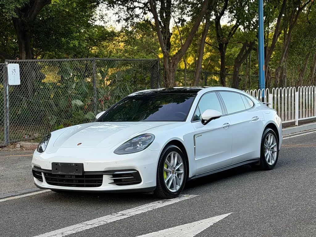 Porsche Panamera Hybrid 2018 из Китая — купить под ключ