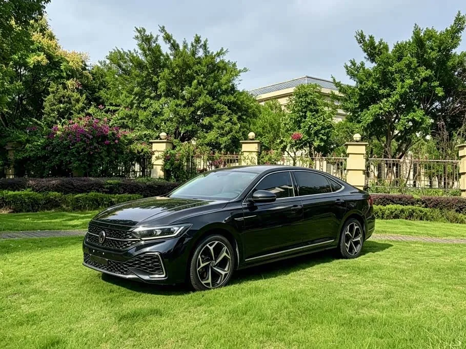 Volkswagen Passat 2023 из Китая — купить под ключ