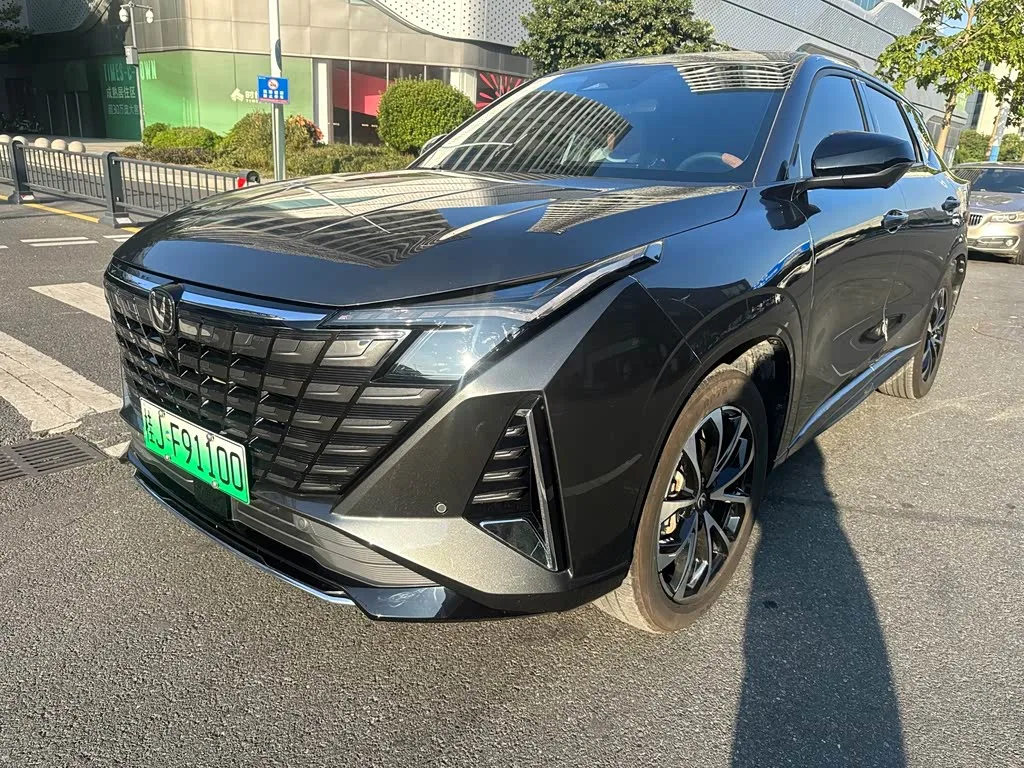 Changan UNI-Z Hybrid 2025 из Китая — купить под ключ