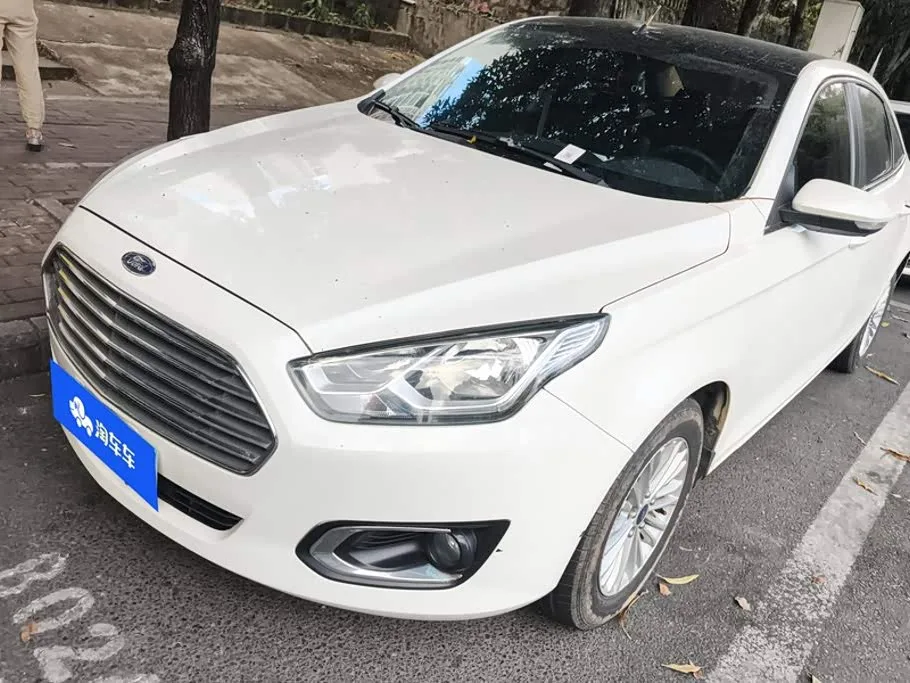 Ford Escort 2015 из Китая — купить под ключ