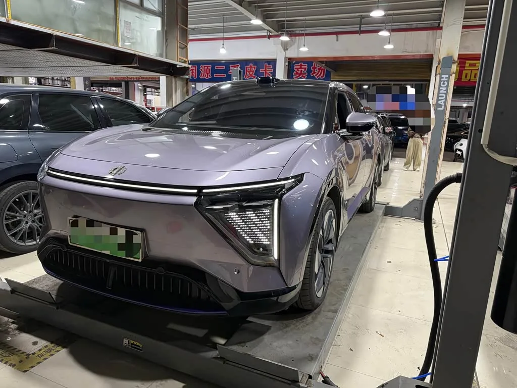 HiPhi Y 2023 из Китая — купить под ключ
