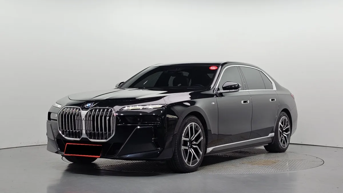 BMW i7 2023 из Кореи — купить под ключ