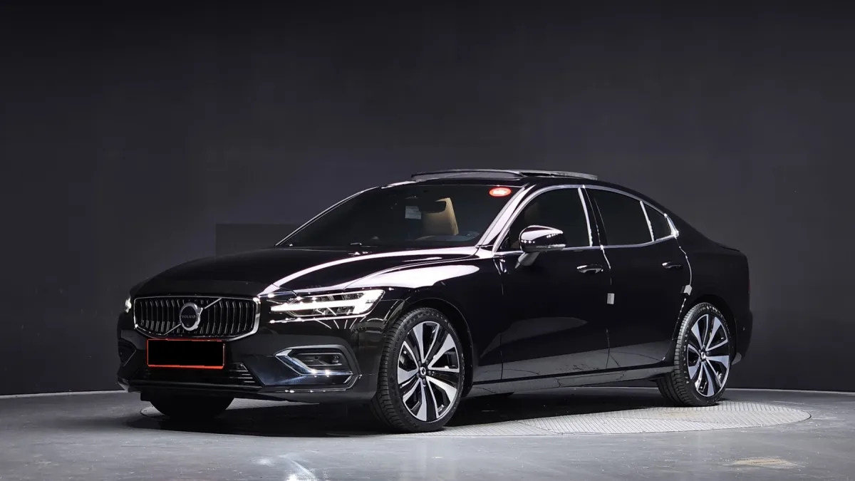 Volvo S60 2024 из Кореи — купить под ключ