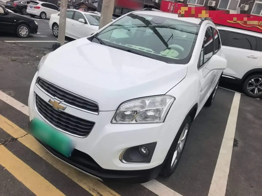 Chevrolet Tracker 2015 из Китая — купить под ключ