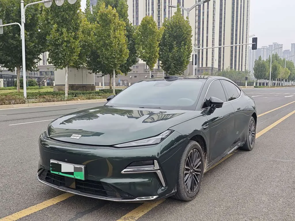 Geely Galaxy Starshine 8 EM-i 2026 из Китая — купить под ключ