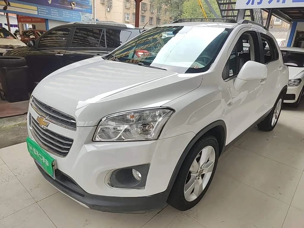 Chevrolet Tracker 2016 из Китая — купить под ключ