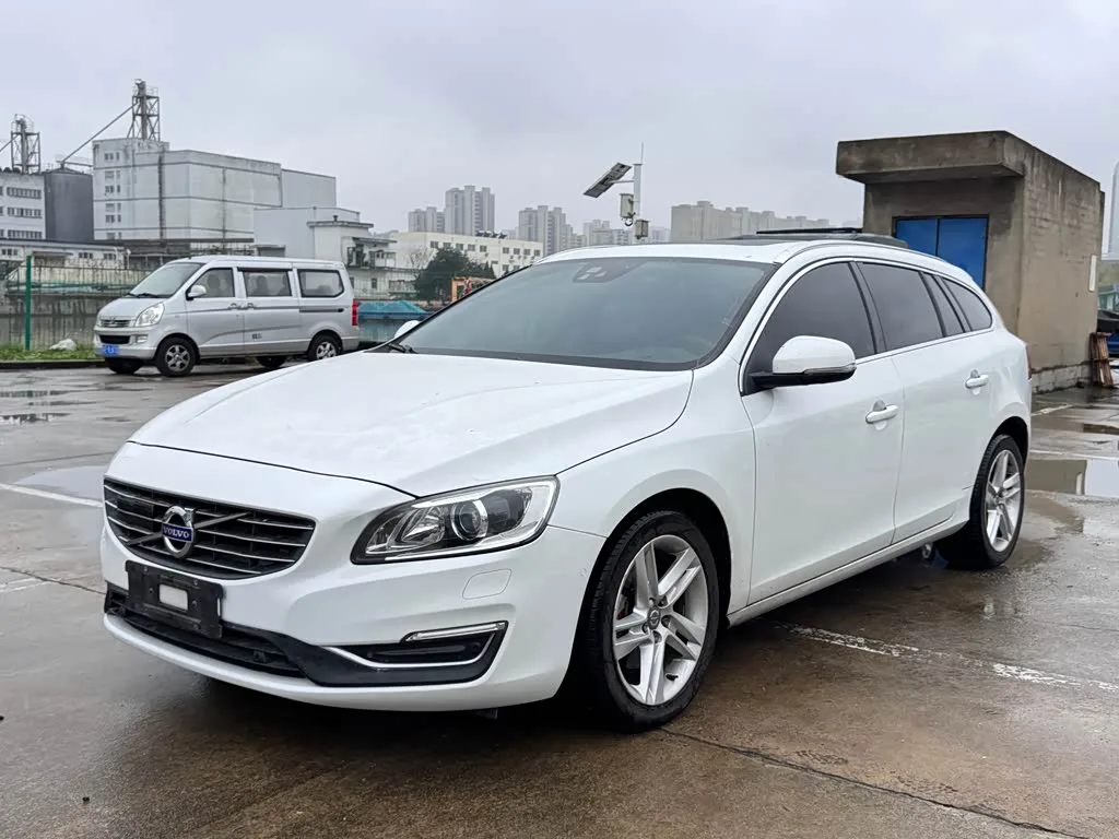 Volvo V60 2016 из Китая — купить под ключ
