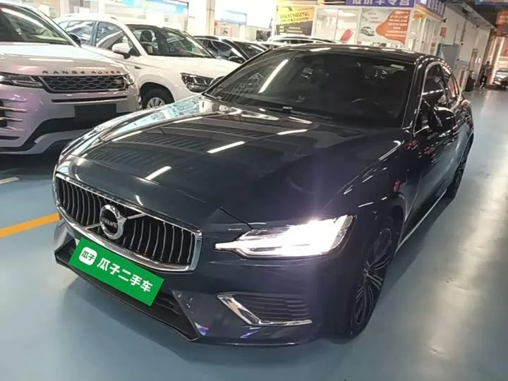 Volvo S60 Hybrid 2022 из Китая — купить под ключ