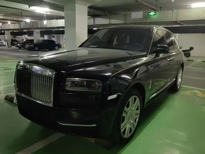 Rolls-Royce Cullinan 2018 из Китая — купить под ключ