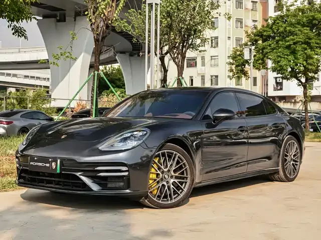 Porsche Panamera Hybrid 2023 из Китая — купить под ключ