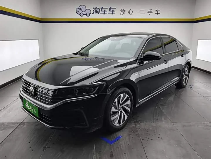 Volkswagen Passat Hybrid 2022 из Китая — купить под ключ