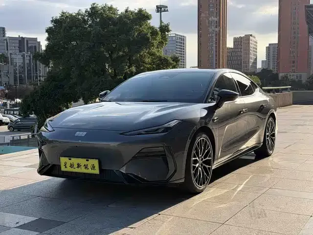 Geely Galaxy E8 2024 из Китая — купить под ключ