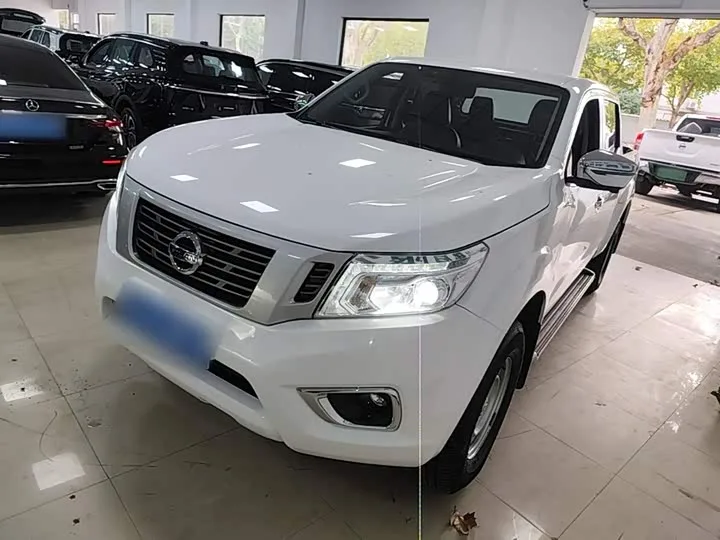 Nissan Navara 2023 из Китая — купить под ключ