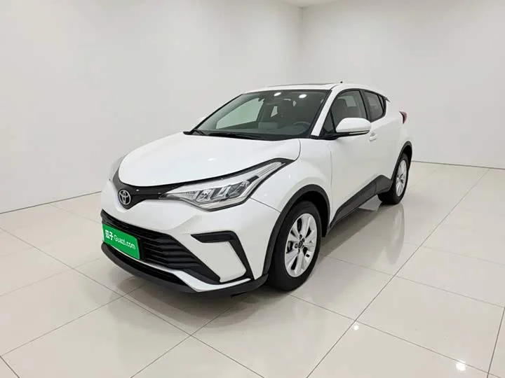 Toyota Izoa 2024 из Китая — купить под ключ
