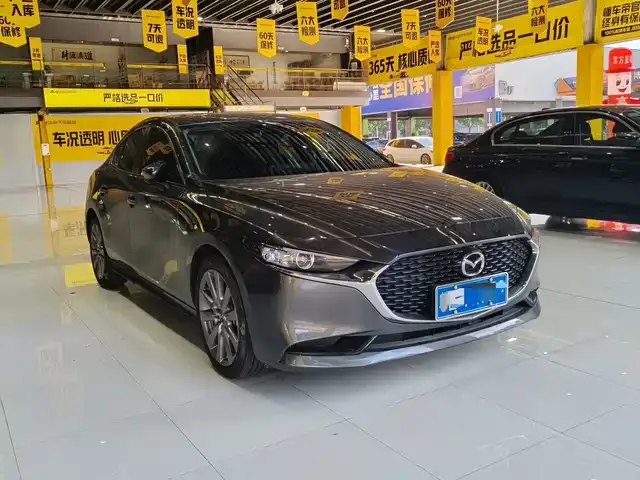 Mazda 3 (Axela) 2024 из Китая — купить под ключ