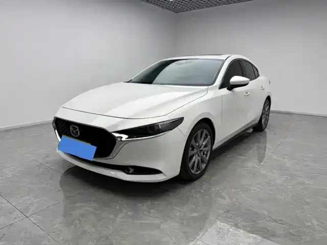 Mazda 3 (Axela) 2023 из Китая — купить под ключ