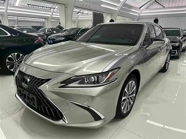 Lexus ES 2023 из Китая — купить под ключ