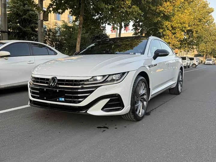 Volkswagen CC 2026 из Китая — купить под ключ