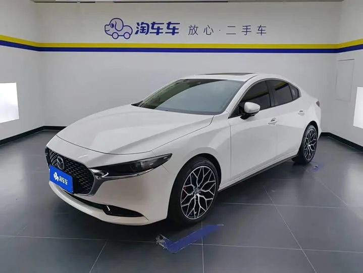 Mazda 3 (Axela) 2023 из Китая — купить под ключ