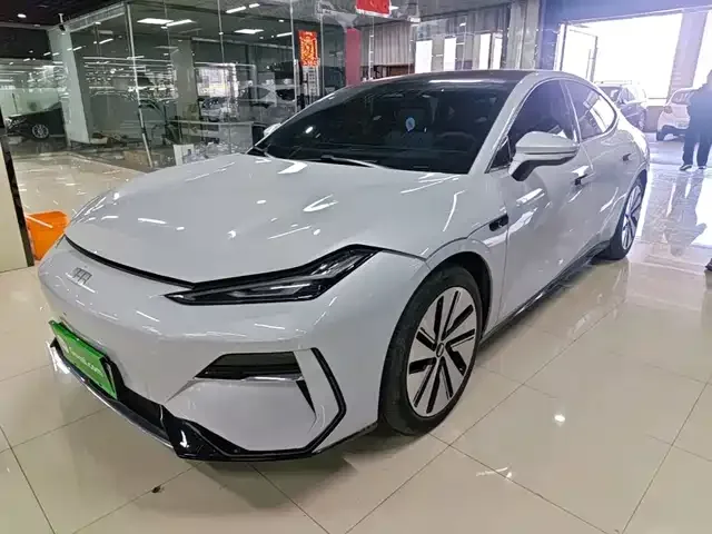 Geely Galaxy E8 2024 из Китая — купить под ключ