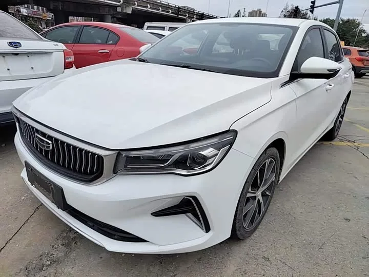 Geely Emgrand 2022 из Китая — купить под ключ