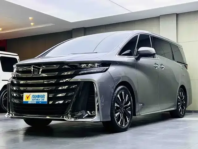 Toyota Vellfire 2024 из Китая — купить под ключ
